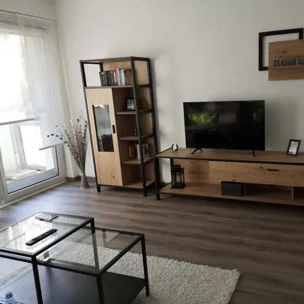 Rent this 3 bed apartment on Leimbachweg 16 in 51069 Cologne, Germany