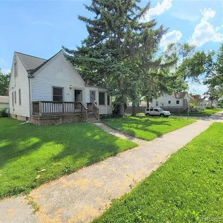 Image 1 - 8204 Superior Street, Center Line, Macomb County, MI 48015, USA - House for sale