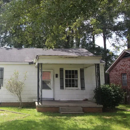 Image 2 - 1626 Lincoln Street, Laurel, MS 39440, USA - House for sale