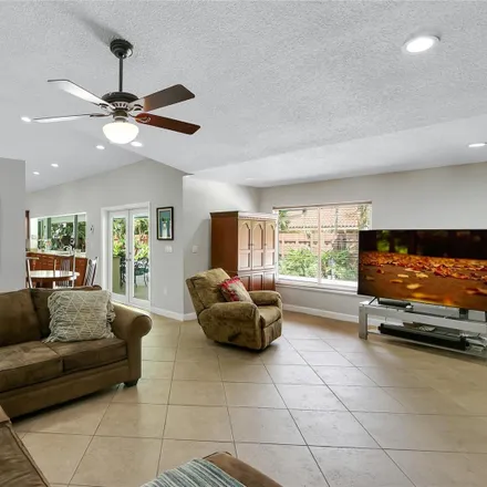 Image 8 - 10421 Southwest 121st Street, Kendall, FL 33176, USA - House for sale