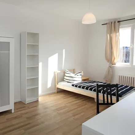 Rent this 3 bed room on Hauptstraße 100A in 13158 Berlin, Germany