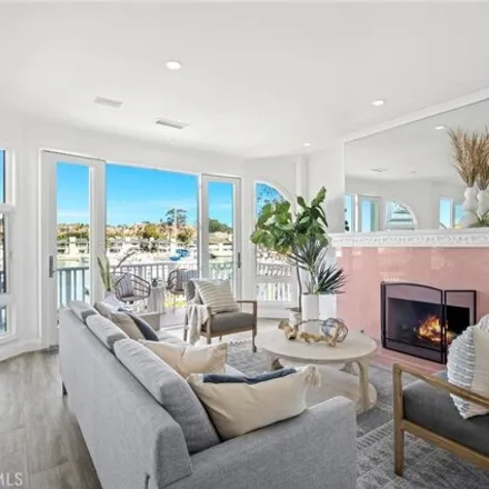 Image 9 - 811 North Bay Front, Newport Beach, CA 92662, USA - Apartment for sale