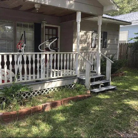 Buy this 3 bed house on 615 Mc Kinley Avenue in Pascagoula, MS 39595