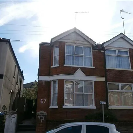 Rent this 3 bed apartment on 26 Newcombe Road in Bedford Place, Southampton