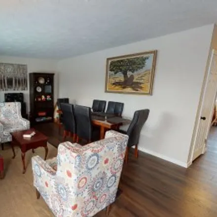 Rent this 5 bed apartment on 410 Lincoln Drive