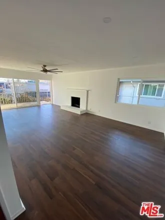 Rent this 3 bed apartment on 3261 West 85th Street in Inglewood, CA 90305