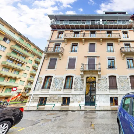 Rent this 5 bed apartment on Chemin Surinam 4 in 1203 Geneva, Switzerland