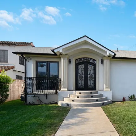 Rent this 3 bed house on South Hayworth Avenue in Los Angeles, CA 90036