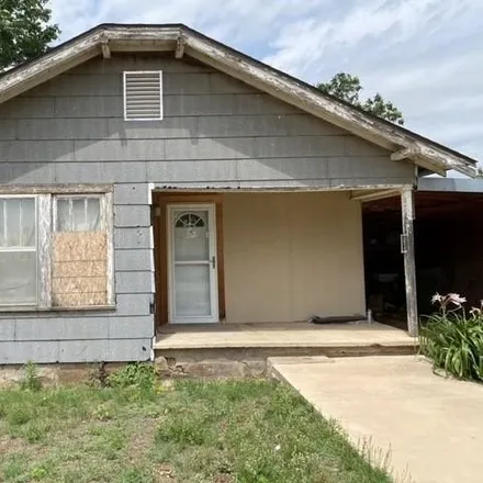 Buy this 1 bed house on 1227 Elm Street in Colorado City, TX 79512