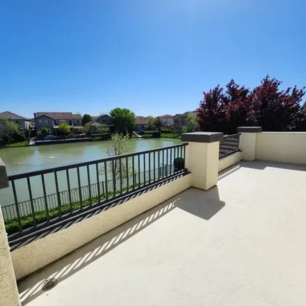 Image 9 - 3895 Rollins Court, West Sacramento, CA 95691, USA - House for sale