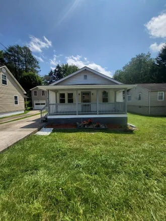 Buy this 2 bed house on 304 East Prince Street in Beckley, WV 25801