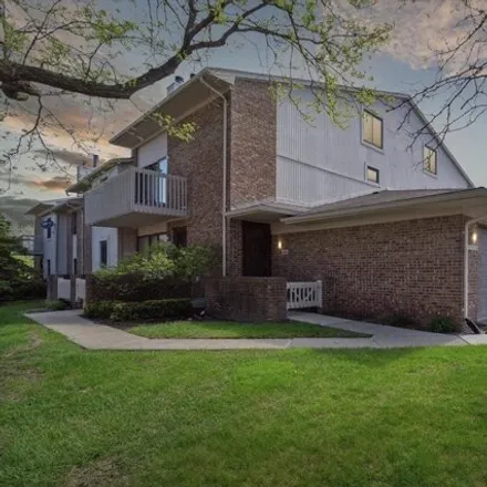 Image 1 - 6724 Maple Lakes Drive, West Bloomfield Township, MI 48322, USA - Condo for rent