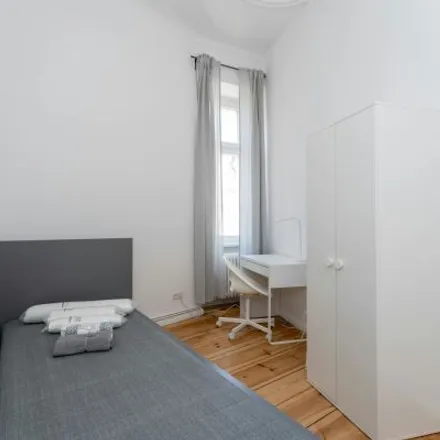 Image 2 - Biebricher Straße 15, 12053 Berlin, Germany - Room for rent