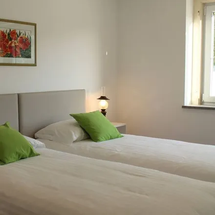 Rent this 4 bed house on 2705-253 Distrito da Guarda