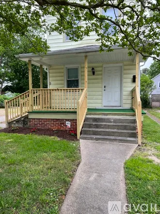 Rent this 4 bed house on 829 W 43rd St