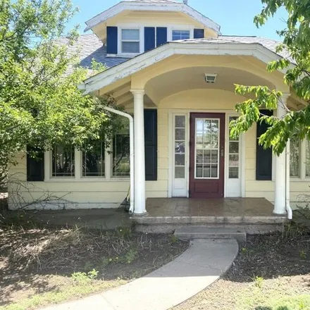 Buy this 4 bed house on 2614 Pear Street in East Cañon, Cañon City