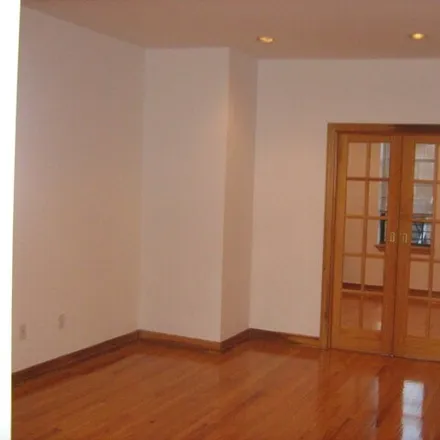 Image 5 - 8608 3rd Avenue, New York, NY 11209, USA - House for rent