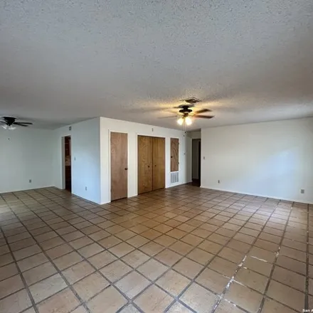 Image 5 - 34 Royal Crst, New Braunfels, Texas, 78130 - Apartment for rent