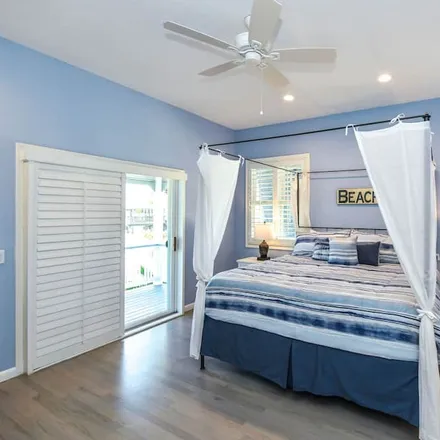 Rent this 5 bed house on Brandenton Beach