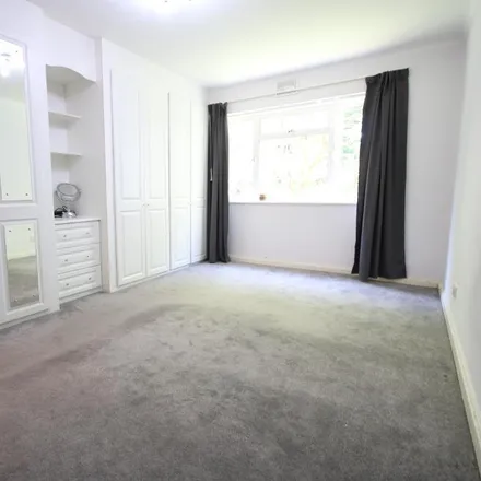 Image 3 - 3 Fuller Street, London, NW4 4RR, United Kingdom - Apartment for rent
