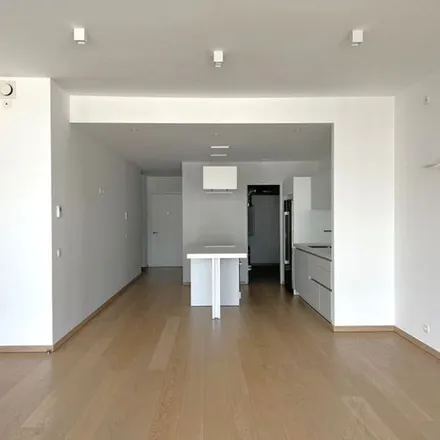 Image 2 - Zara, Place de la Cathédrale, 4000 Grivegnée, Belgium - Apartment for rent