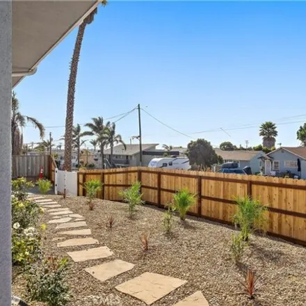 Image 3 - 206 Saratoga Avenue, Grover Beach, CA 93433, USA - House for sale