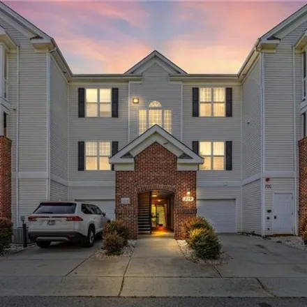 Buy this 3 bed condo on North College Road in Guilford, Greensboro