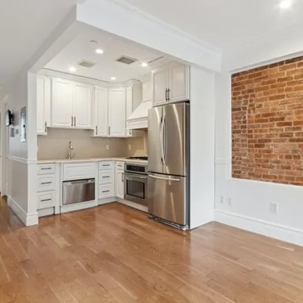 Image 7 - 319 West 137th Street, New York, NY 10030, USA - Townhouse for sale