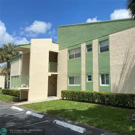 Buy this 1 bed condo on Northwest 43rd Street in Coral Springs, FL 33065