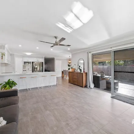 Image 3 - Collingwood Drive, Collingwood Park QLD 4301, Australia - Apartment for rent