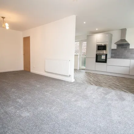 Rent this 2 bed duplex on Cefn Coch in Cardiff, CF15 8BJ