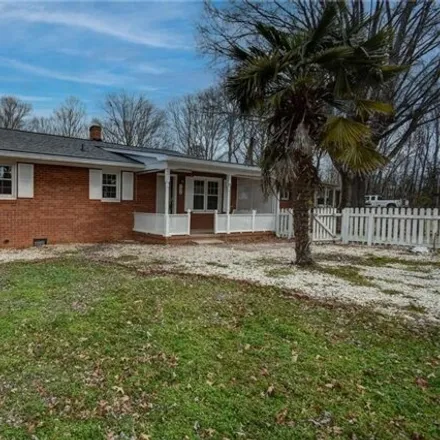 Image 1 - 184 Oliver Lane, Lakeview, Alamance County, NC 27217, USA - House for sale