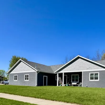 Buy this 3 bed house on 602 Pine Cone Place in Holmen, La Crosse County