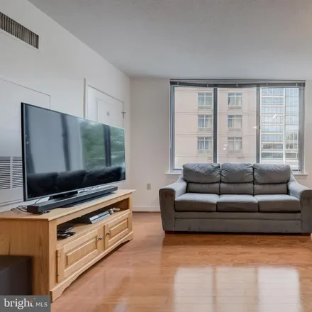 Image 5 - Sydney's Apartment, 555 Massachusetts Avenue Northwest, Washington, DC 20001, USA - Condo for sale