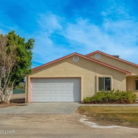 Buy this 4 bed house on 395 North Moon Mountain Avenue in Quartzsite, AZ 85346