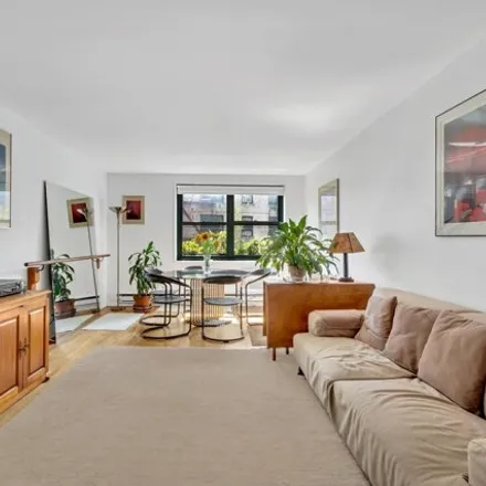 Buy this studio apartment on 160 Charles Street in New York, NY 10014