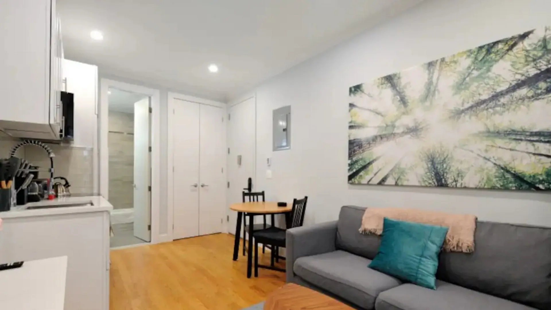 8014 Preston Court, New York, NY 11236, USA | 1 bed apartment for rent