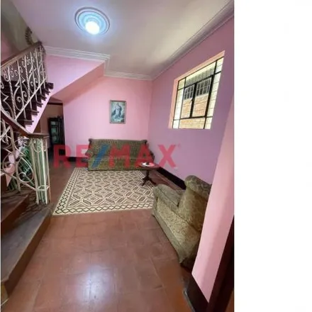 Rent this 2 bed house on Jirón Morona 445 in Breña, Lima Metropolitan Area 15082