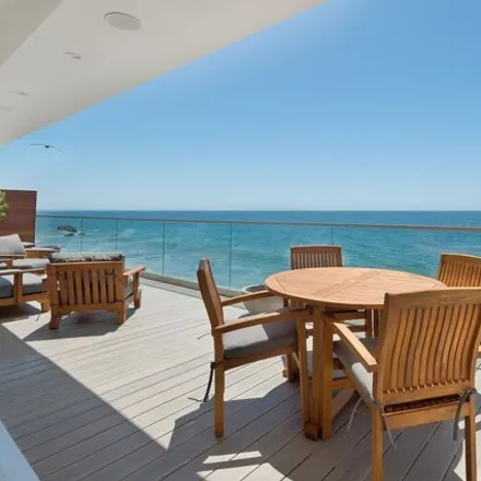 Image 1 - 20282 Pacific Coast Highway, Las Flores, Malibu, CA 90265, USA - House for rent