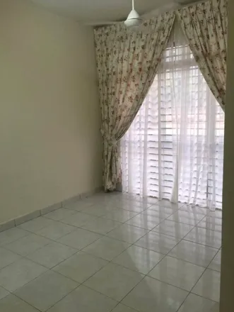 Rent this 3 bed apartment on Multi Level Car Park (MLCP) B in Jalan 19/1, Masreca 19