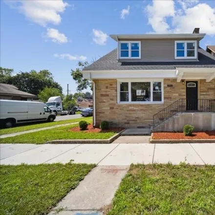 Buy this 5 bed house on 8156 South Kenwood Avenue in Chicago, IL 60619