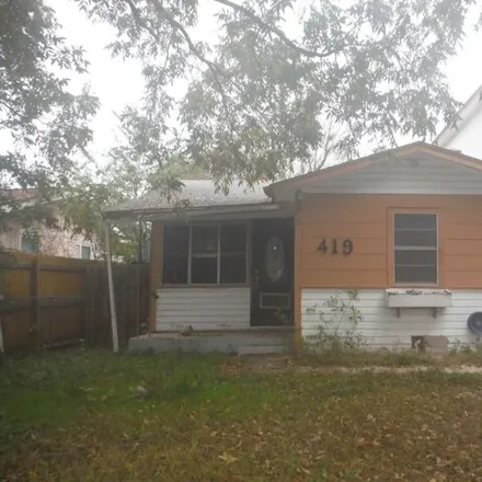 Image 1 - 479 Vickers Avenue, San Antonio, TX 78211, USA - House for sale