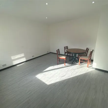 Rent this 2 bed apartment on Westway in Caterham on the Hill, CR3 5TN