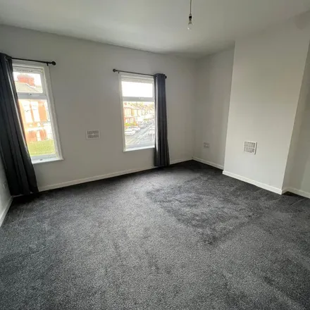 Rent this 3 bed apartment on Continental Pizza in 118 Church Street, Eccles