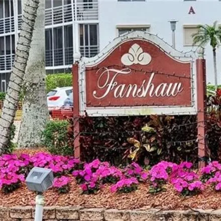 Buy this 1 bed condo on Fenshaw in Guilford Drive, Palm Beach County