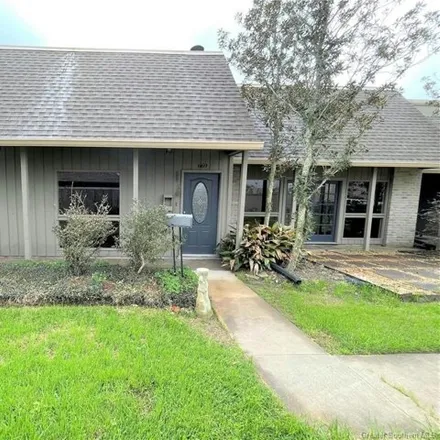 Buy this 3 bed condo on 718 West School Street in Lake Charles, LA 70605