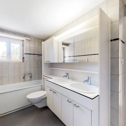 Rent this 4 bed apartment on Kannenfeldweglein in 4012 Basel, Switzerland