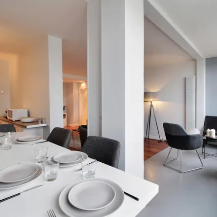 Image 6 - 23 Avenue Marceau, 75116 Paris, France - Apartment for rent