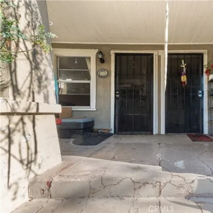Image 3 - 235 West 51st Street, Los Angeles, CA 90037, USA - House for sale