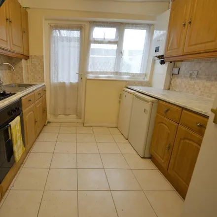 Rent this 3 bed townhouse on Goodman Park in Wexham Court, SL2 5NW